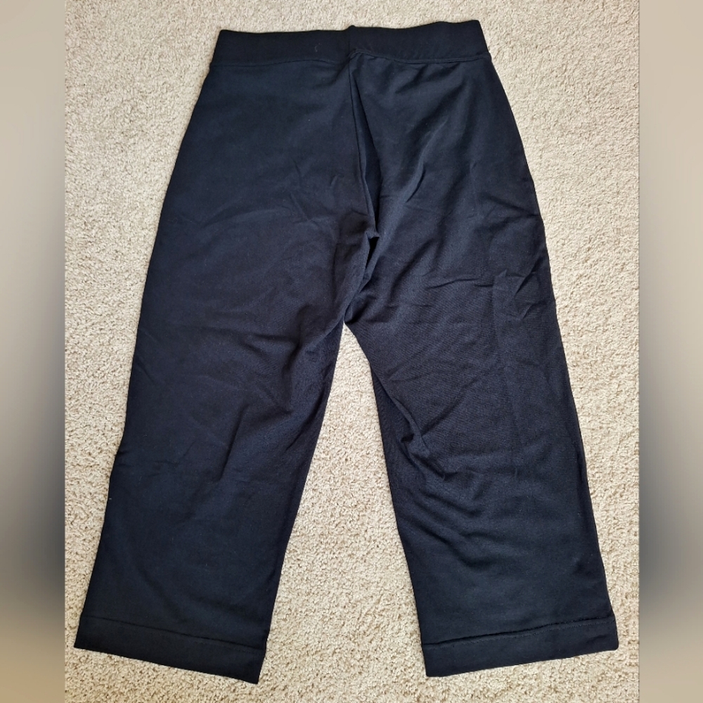 Lands End Women' Black Wide Leg Cropped Pull-on Athletic Pants - Size Medium - Picture 8 of 9